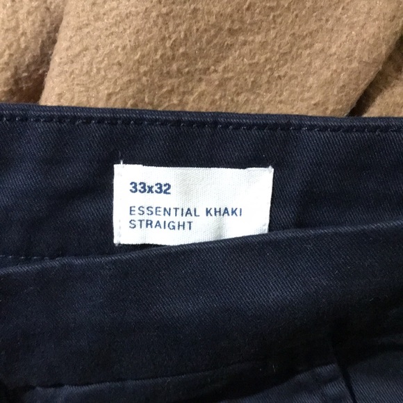 Essential Khaki Straight GapFlex extra flexibility 33 x 32 color:navy blue - Picture 7 of 9